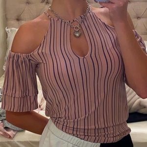 AMERICAN EAGLE GIRLS OFF THE SHOULDER TOP